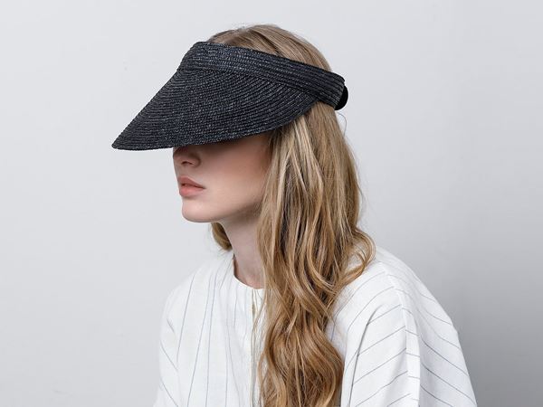 hat with visor