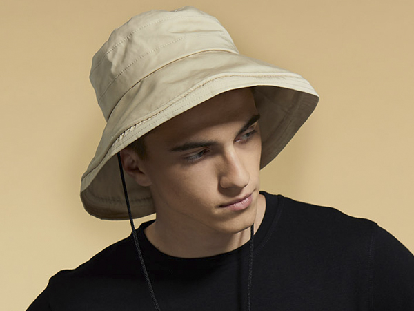 https://justinehats.com/wp-content/uploads/2020/10/mens-ravel-wide-febric-hat-best-sun-protective-hats-for-men.jpg